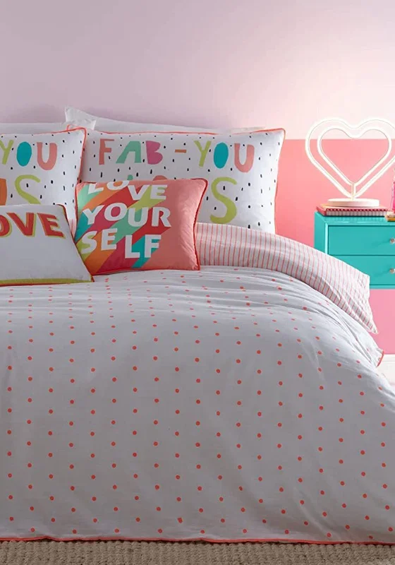 Abstract - designed duvet covers to add an artistic flair to the bedroomAppletree Tillyspot Single Duvet Cover Set, Neon