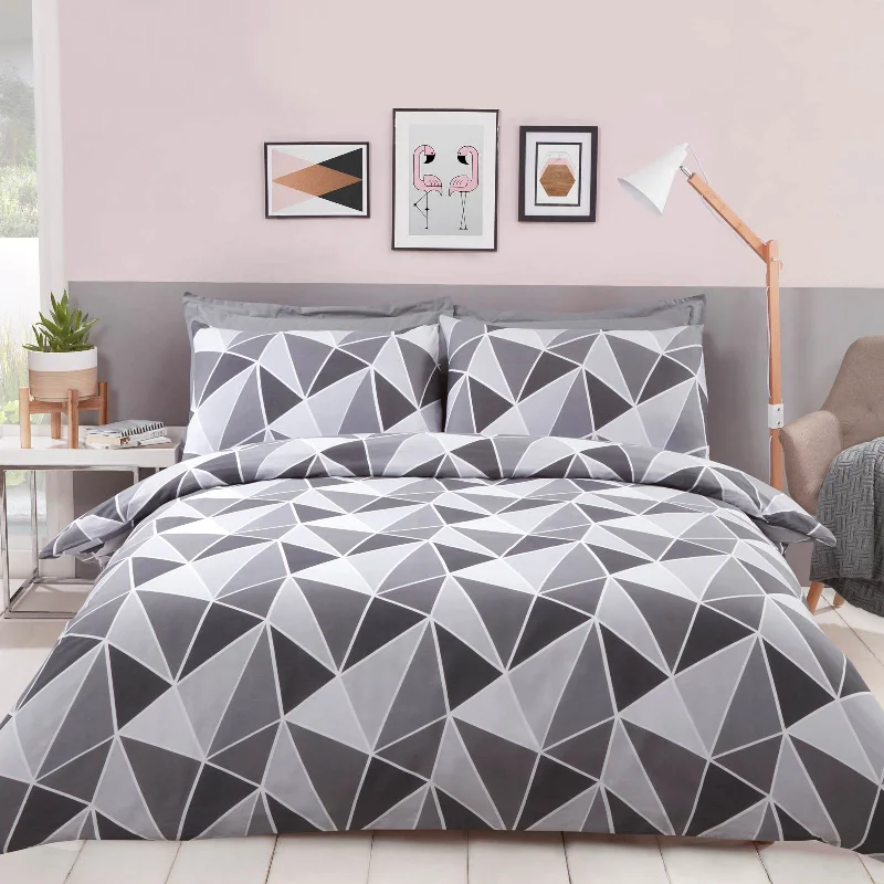 Wrinkle - resistant duvet covers for a neat and tidy lookLeo Duvet Cover Set Grey