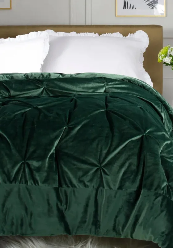 Floral - printed duvet covers for a romantic and feminine touchThe Lyndon Company Pintuck 230x200cm Bedspread, Forest