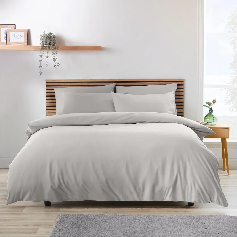 Full - size duvet covers suitable for full - sized beds in guest rooms or small bedroomsSo Soft Easy Iron Duvet Cover Set Grey