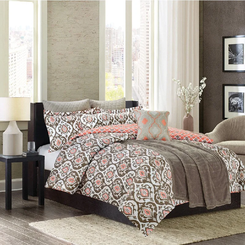 Full - size comforters suitable for full - sized beds in guest rooms or small bedrooms8-Piece Southport Comforter Set