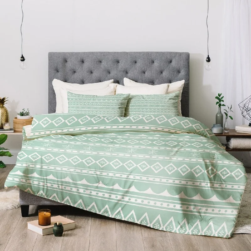 Synthetic - filled comforters like polyester for affordability and hypoallergenic propertiesCraftbelly Retro Holiday Mint Comforter Set -King