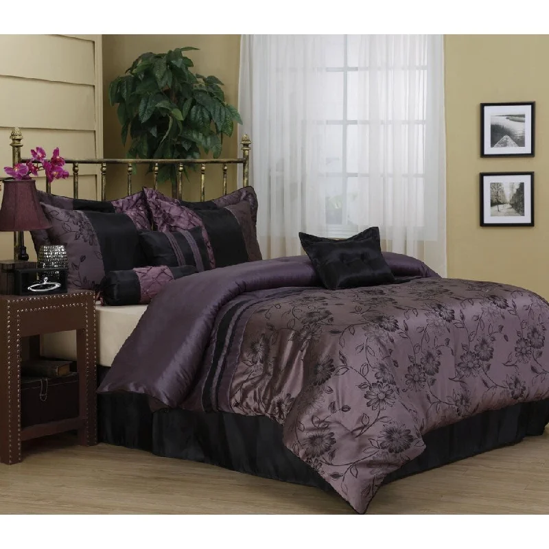 Latex - filled comforters with a bouncy texture and good supportHarmonee 7-Piece Comforter Set