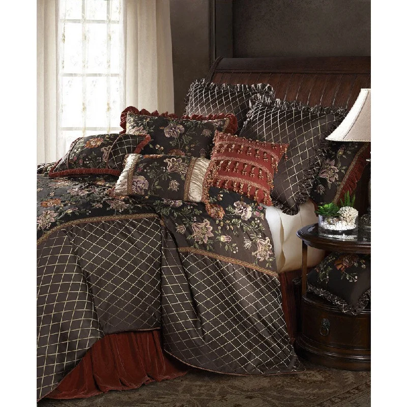 Silk - filled comforters for a luxurious and smooth touchJennifer Taylor Brown Jacobean 10-piece Comforter Set