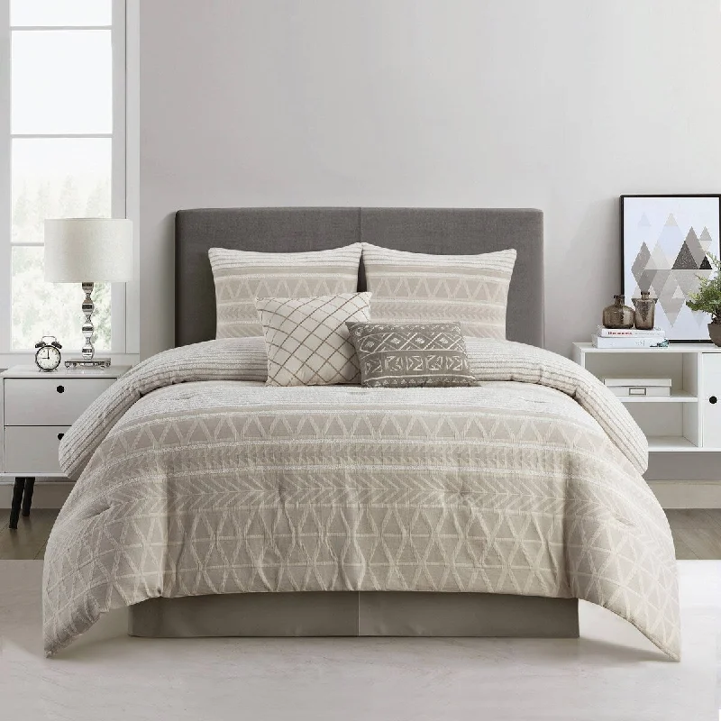 Latex - filled comforters with a bouncy texture and good supportNanshing Athena 6 Piece Contemporary Geometric Comforter Set