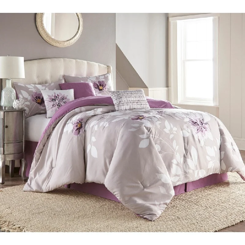 Full - size comforters suitable for full - sized beds in guest rooms or small bedroomsNanshing Wynona 7 Piece Comforter Set