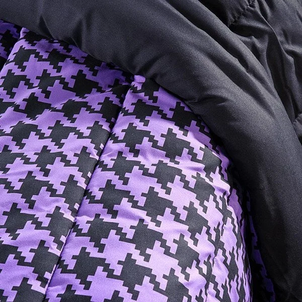 Latex - filled comforters with a bouncy texture and good supportPurple/ Black Houndstooth Full/ Queen-size Comforter Set