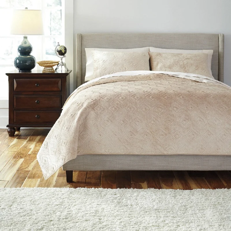 King - size comforters to fit large king - sized beds perfectlySignature Designs by Ashley Golden Beige 3-piece Comforter Set