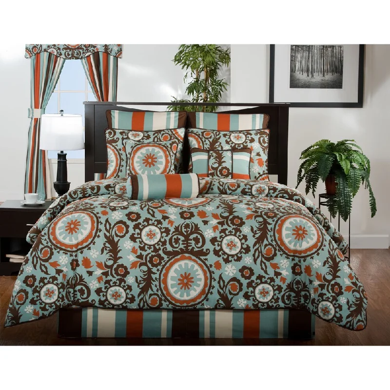 Duck down comforters with a softer feel and good warmth retentionUptown 4-piece Comforter Set